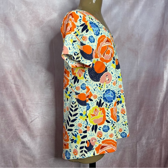 LuLaRoe Classic Tee Birds & Flowers Size Medium - Picture 4 of 9